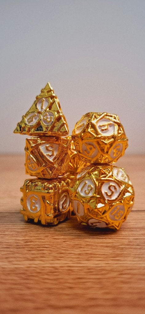 D&D / RPG metal dice set 7 piece: The golden heart A, Onbkend, Warhammer, Ophalen of Verzenden, Zo goed als nieuw