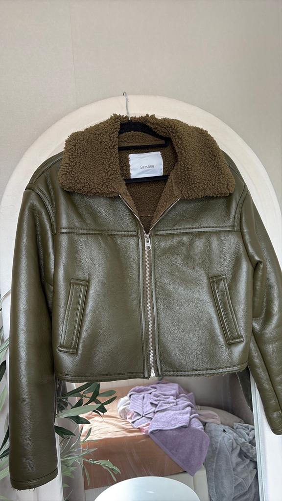 Leuke jas bershka maat m, Ophalen of Verzenden, Gedragen, Maat 38/40 (M)