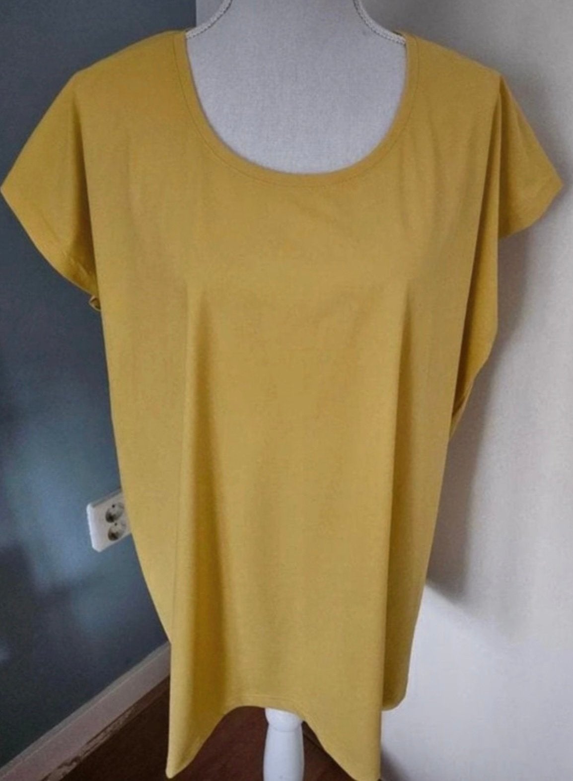 Okergeel travelstof shirt, maat 50 - nieuw, Geel, Maat 46/48 (XL) of groter, Nieuw, Ophalen of Verzenden