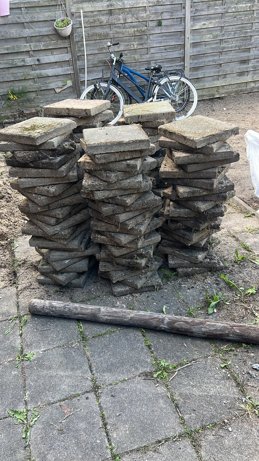Ca 110m² mix 30x30+60x60cm,4cm dik, grijs Gratis rijsenhout, Tuin en Terras, Tegels en Klinkers, Ophalen of Verzenden, Zo goed als nieuw