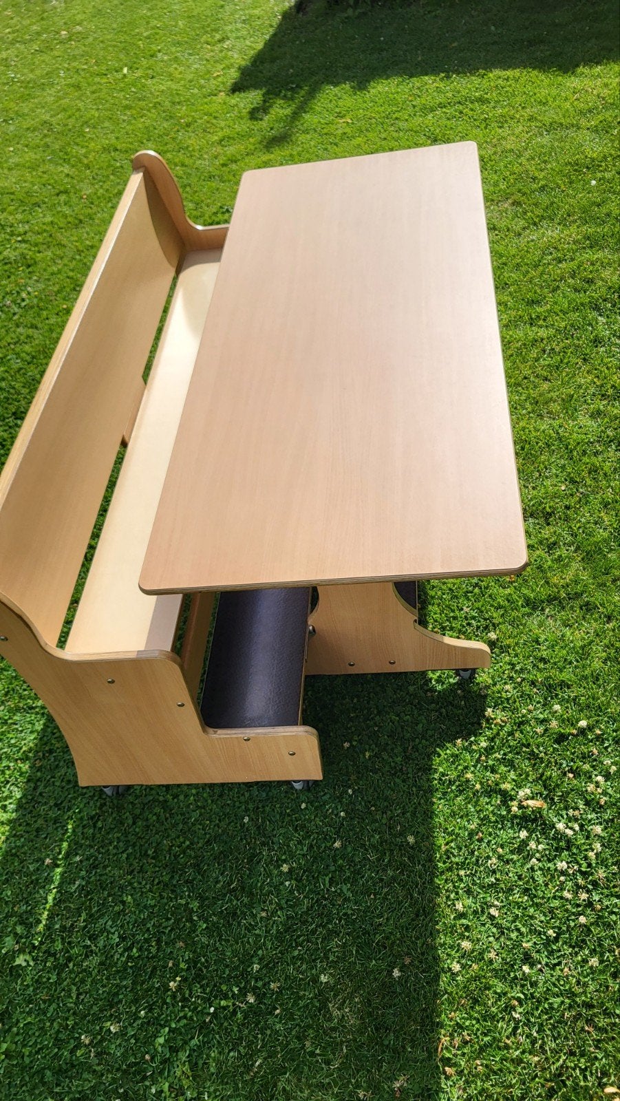 Kindertafel, knutseltafel, gemaakt voor kinderdagverblijf, Ophalen, Zo goed als nieuw, Tafel