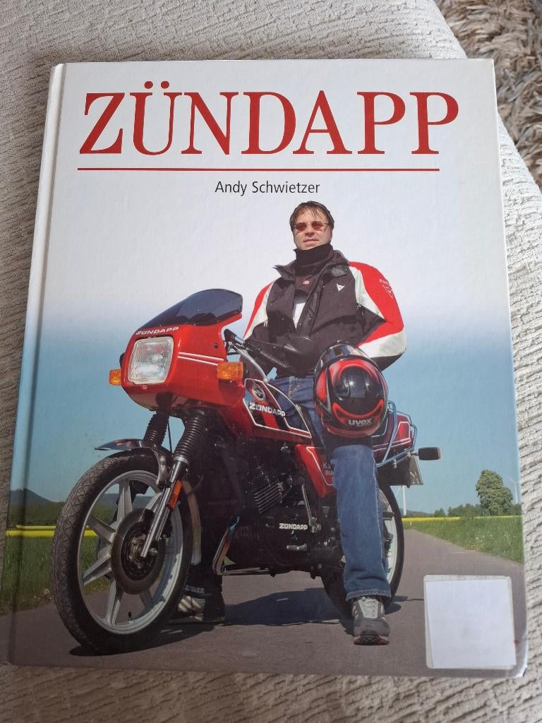 Zundapp boek, Ophalen of Verzenden, Zo goed als nieuw, Andy schweiter