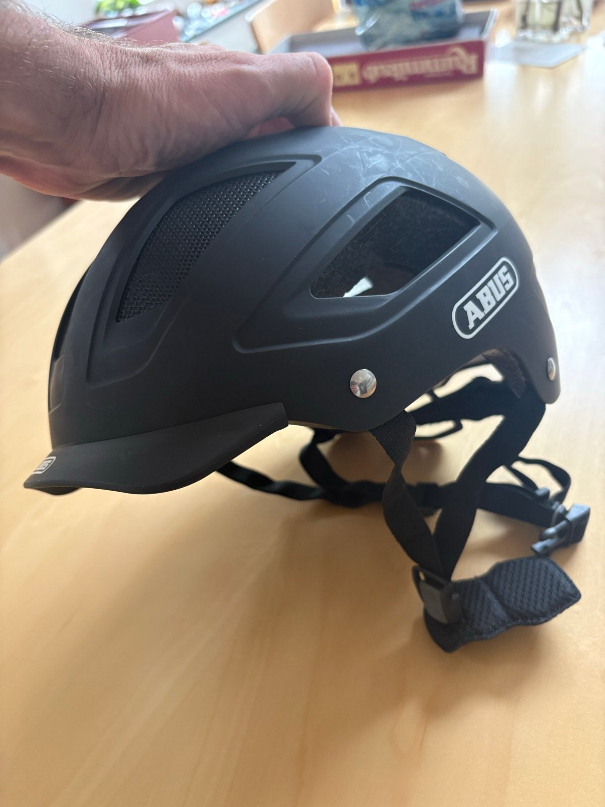ABUS Hyban 2.0 Fietshelm - Maat M (52-58cm), Fietsen en Brommers, Fietsaccessoires | Fietshelmen, Ophalen of Verzenden, Zo goed als nieuw