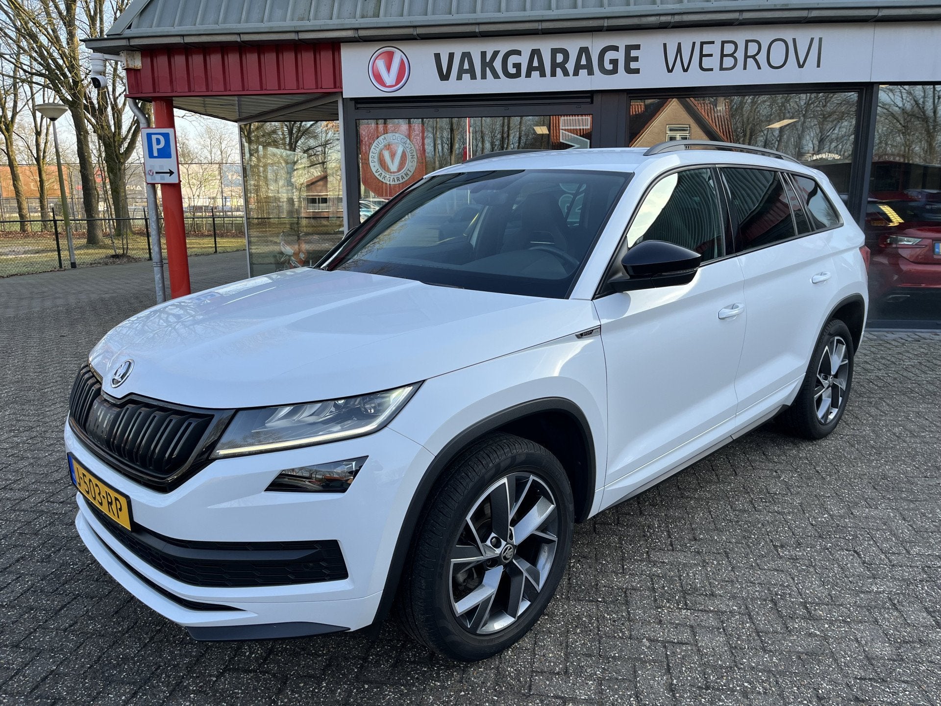 Skoda Kodiaq 1.5 TSI Sportline Bus. 1e Eign/Stoel-Stuurverw/, Auto's, Skoda, Voorwielaandrijving, Euro 6, 4 cilinders, Wit