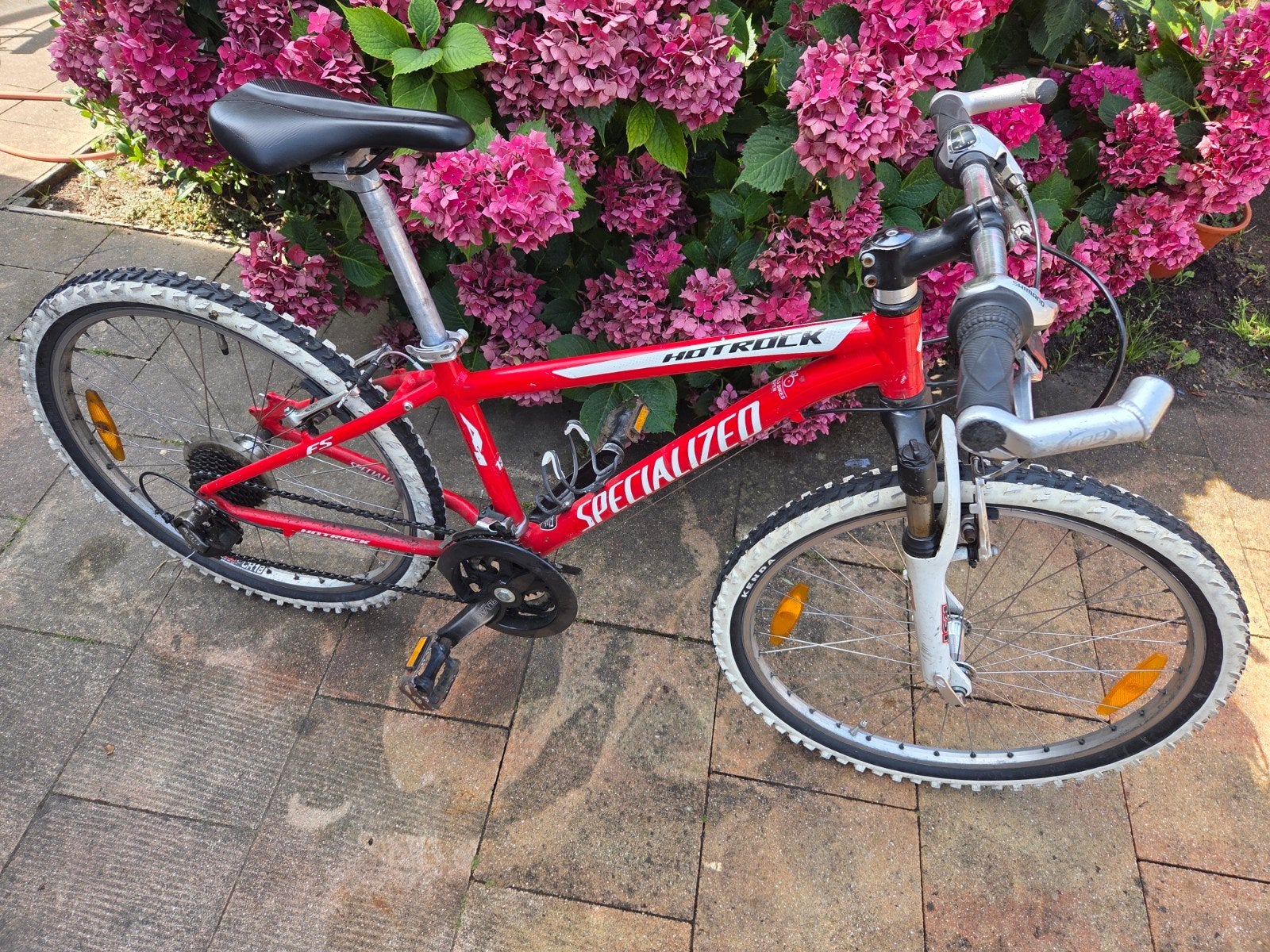 Specialized Hotrock Kinderfiets - Rood, 24 inch of meer, Gebruikt, Velgrem, V-brakes