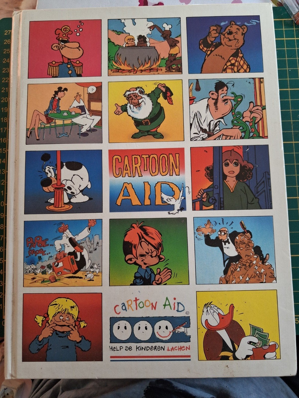 Cartoon Aid (Nederlandstalig), Boeken, Eén stripboek, Ophalen of Verzenden, Zo goed als nieuw, Cartoon Aid Ltd