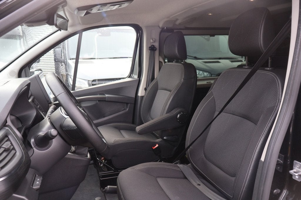 Renault Trafic 2.0 dCi 170pk Automaat L2 H1 DC Luxe Bpm Vrij, Stof, Gebruikt, Euro 6, 4 cilinders