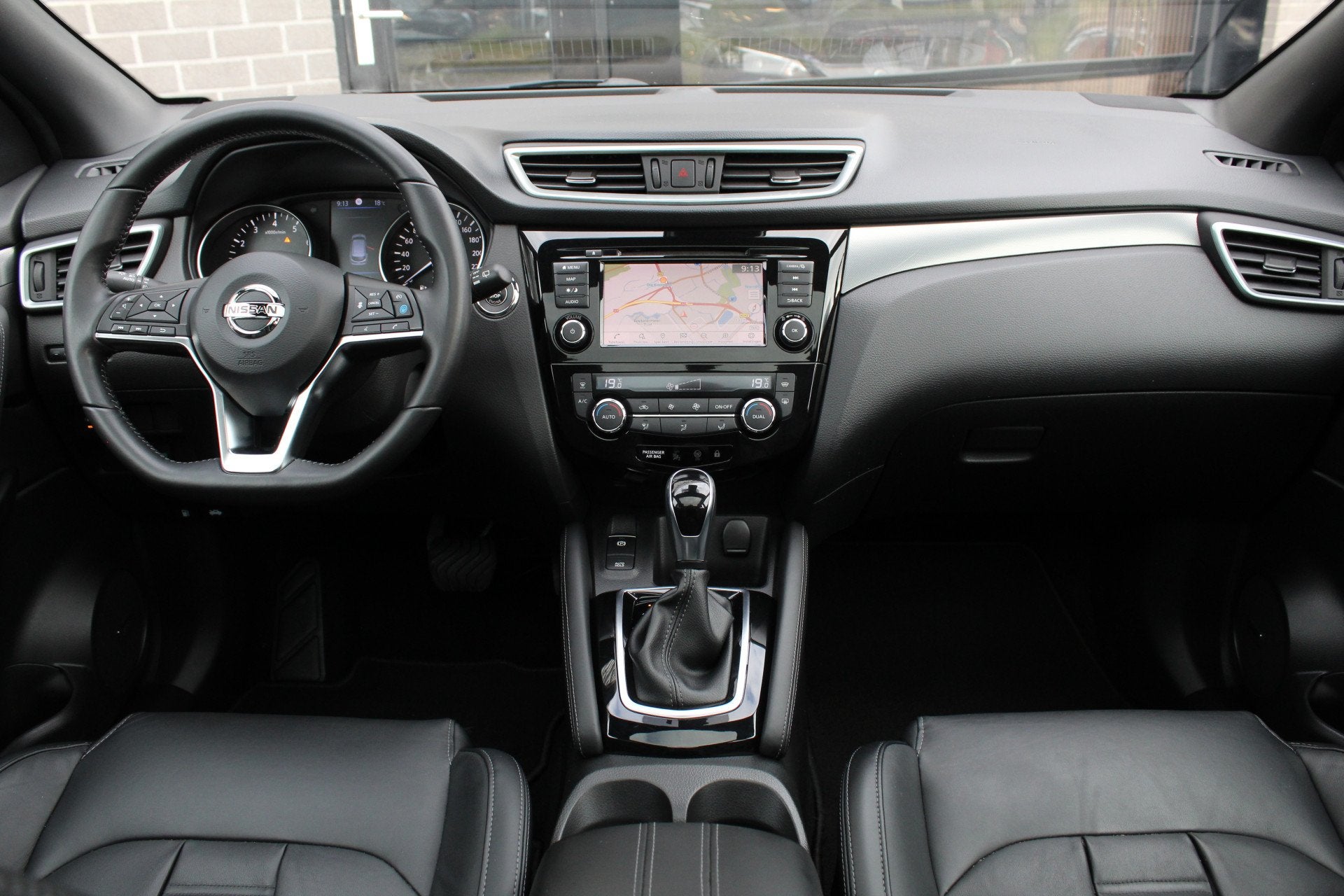 Nissan QASHQAI 1.3 DIG-T Tekna / Keyless / Carplay / N.A.P., Auto's, Dealer onderhouden, Gebruikt, 4 cilinders, 160 pk