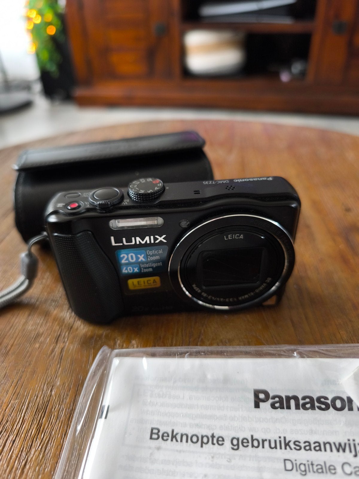 Panasonic Lumix DMC-TZ35 camera met boekje en hoesje, Gebruikt, Panasonic, Cameratas, Ophalen of Verzenden
