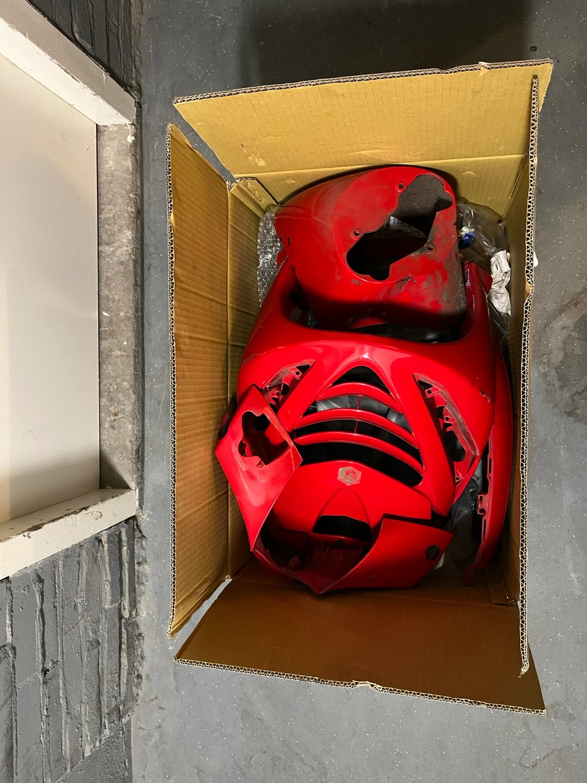 Te koop, rode zip Sp kappen set gebruikt., Ophalen, Benzine, Zip