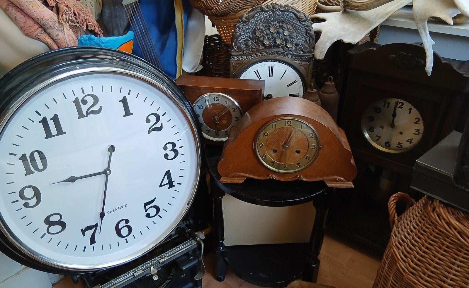 Diverse Klokken Te Koop: Eikenhout, Metaal & Meer, Ophalen