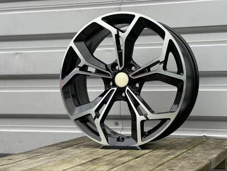 19 inch KIA GT Look Nightedition Sportvelgen HYUNDAI, KIA, 19 inch, Gebruikt, Velg(en), -