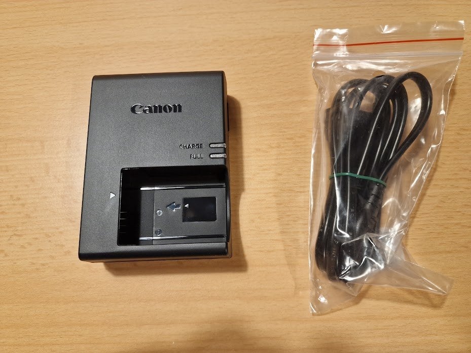 Nieuwe Canon LC-E17E acculader, Ophalen of Verzenden, Nieuw