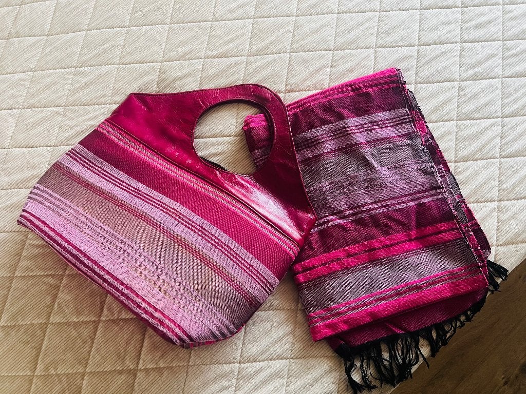 Tas inclusief bijbehorende sjaal, Ophalen, Zo goed als nieuw, Roze, Handtas