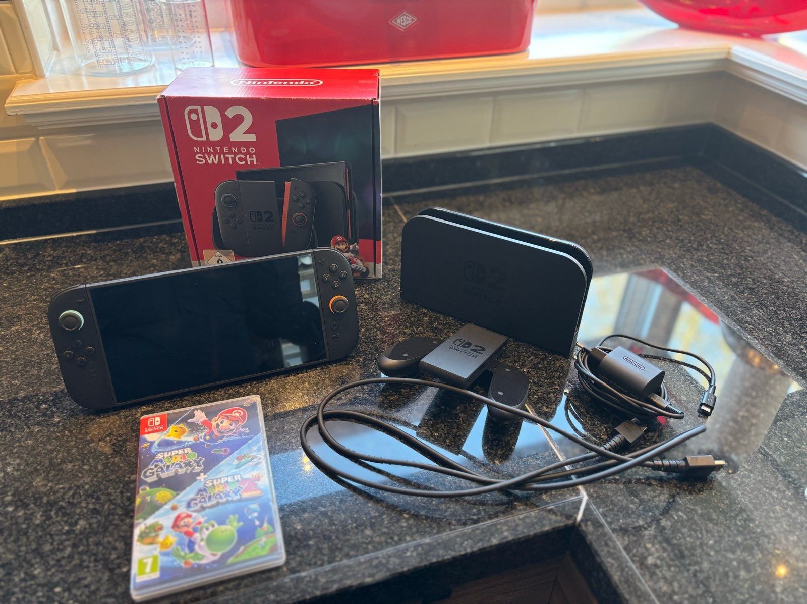 Nintendo Switch 2 met Super Mario Galaxy, Spelcomputers en Games, Ophalen, Zo goed als nieuw, Met 2 controllers, Met games