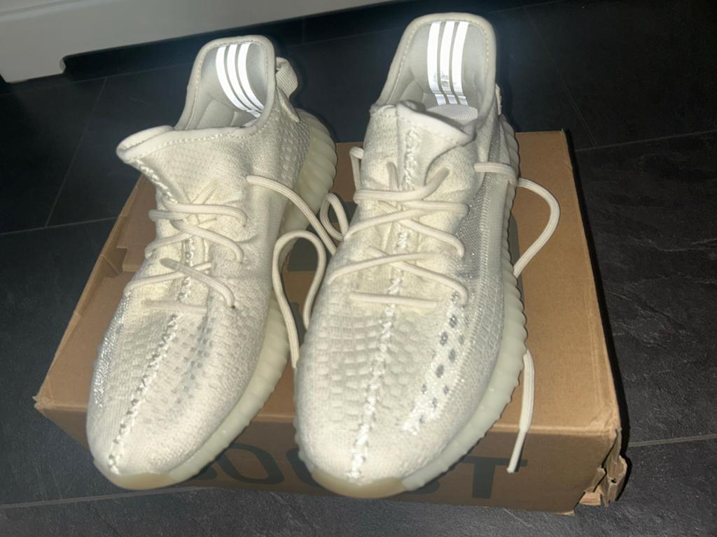 Adidas Yeezy Boost 350 V2 Bone, Kleding | Heren, Schoenen, Wit, Ophalen of Verzenden, Sneakers of Gympen, Zo goed als nieuw