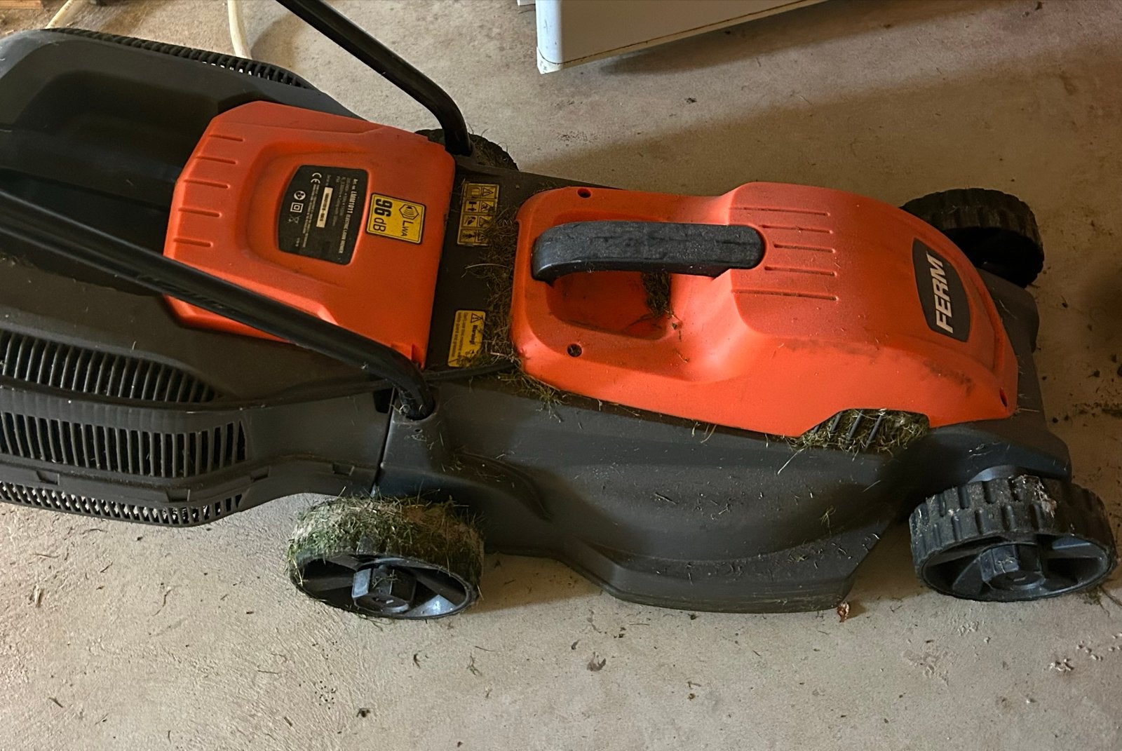 Ferm elektrische grasmaaier, Tuin en Terras, Grasmaaiers, Zo goed als nieuw, Elektrische grasmaaier, 30 t/m 39 cm, Cirkelmaaier