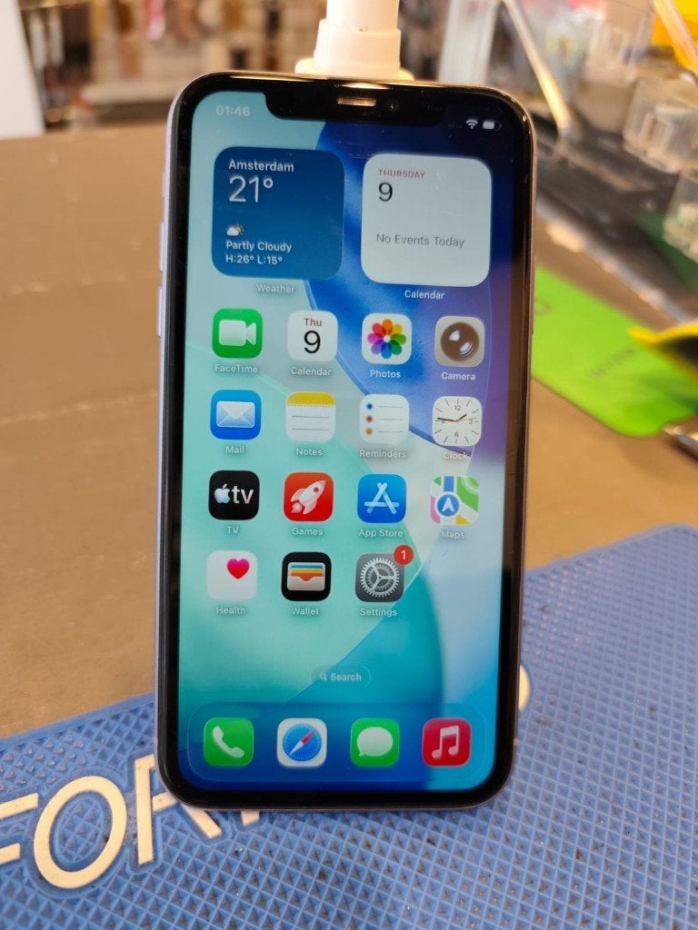 iPhone 11, Telecommunicatie, Mobiele telefoons | Apple iPhone, Ophalen, Paars, IPhone 11, 84 %