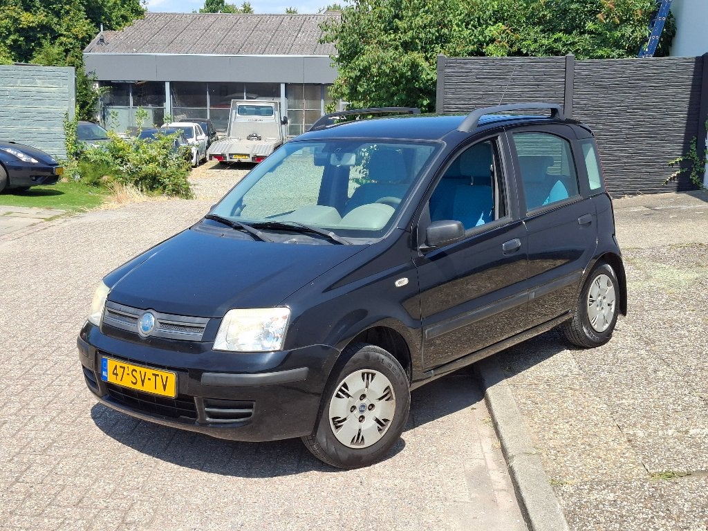 Fiat Panda 1.2 44KW 60PK 2006 Zwart APK mei 2027, Voorwielaandrijving, Stof, Zwart, Origineel Nederlands