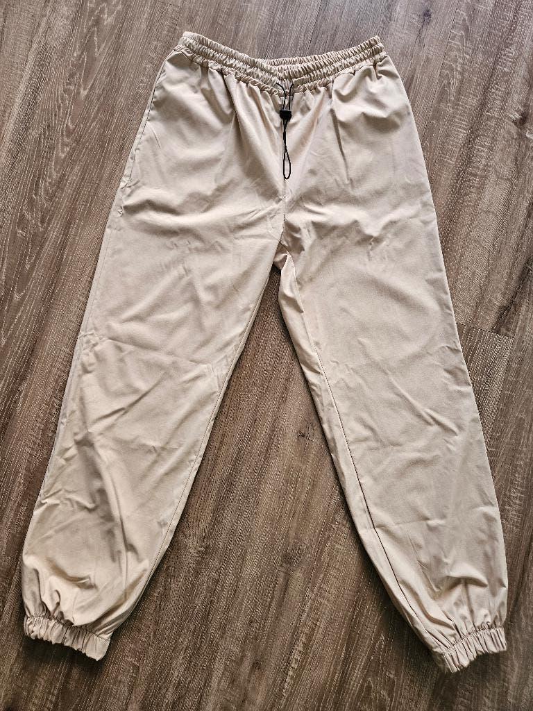 Broek dames parachute stof zand Most Wanted XL bijna nieuw, Beige, Maat 46/48 (XL) of groter, Ophalen of Verzenden, Zo goed als nieuw
