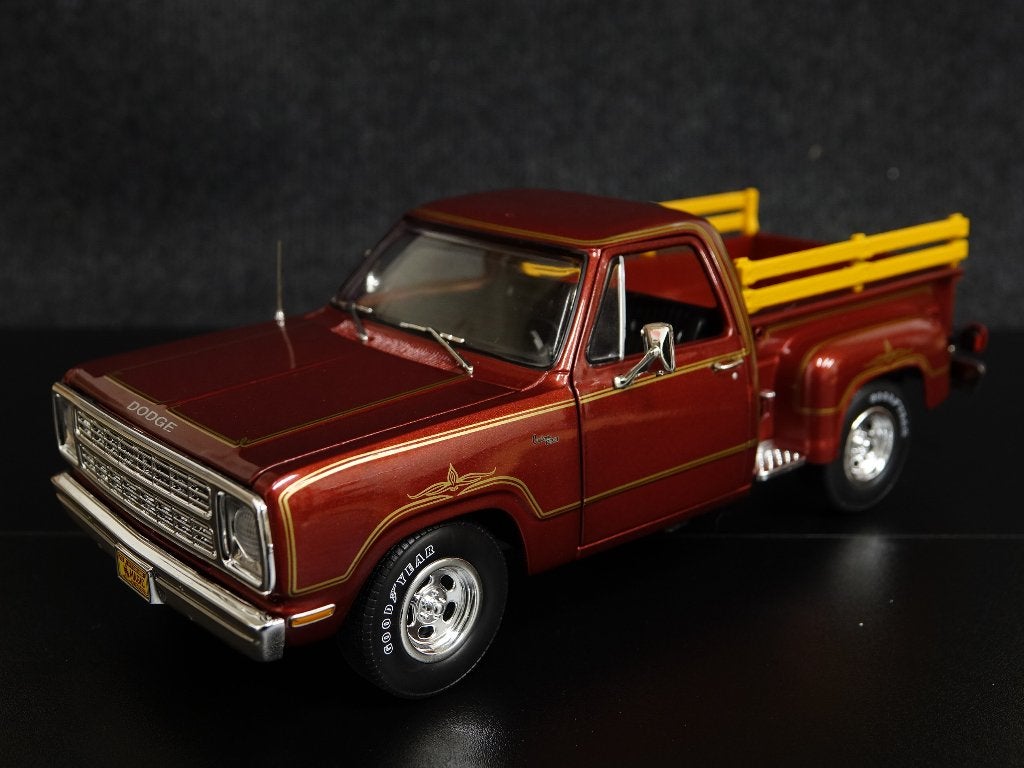 AutoWorld 1:18 1979 Dodge D100 Stepside Warlock II Pick-Up, Overige merken, AutoWorld, Auto, Onbekend