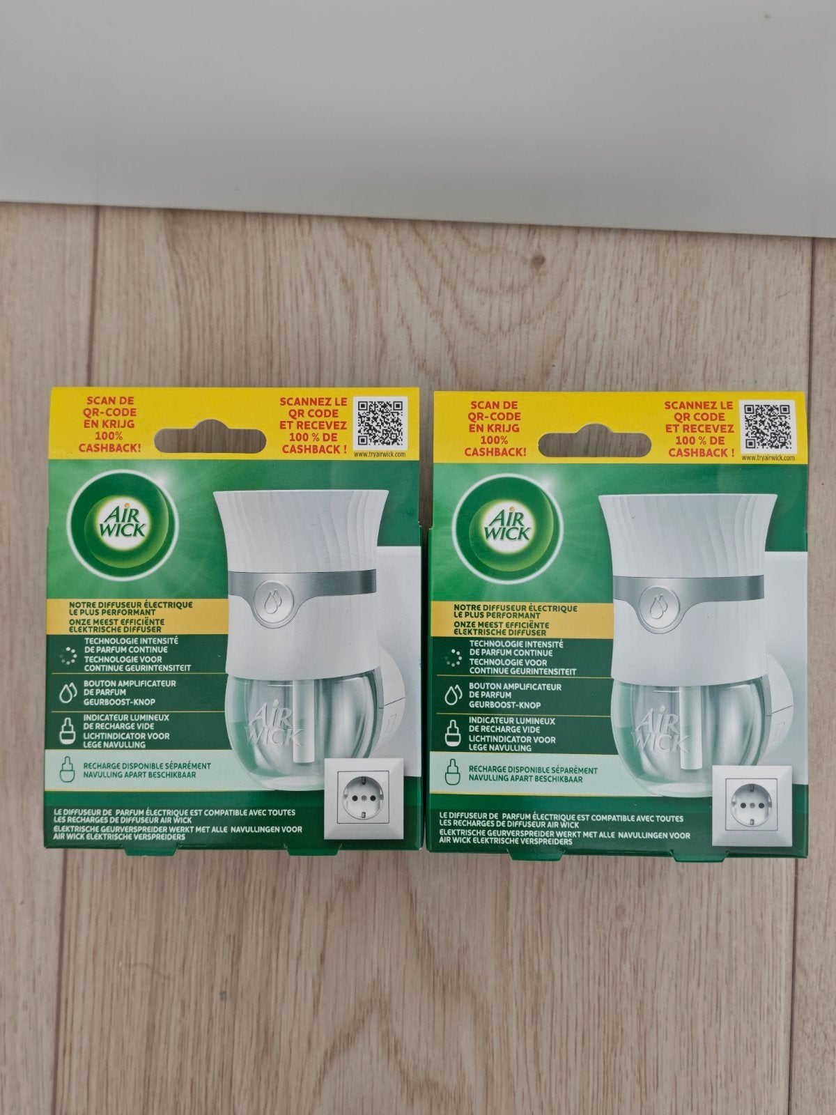 Air Wick Elektrische Luchtverfrisser Starterkit (2 stuks), Nieuw, Kunststof, Ophalen of Verzenden, Modern