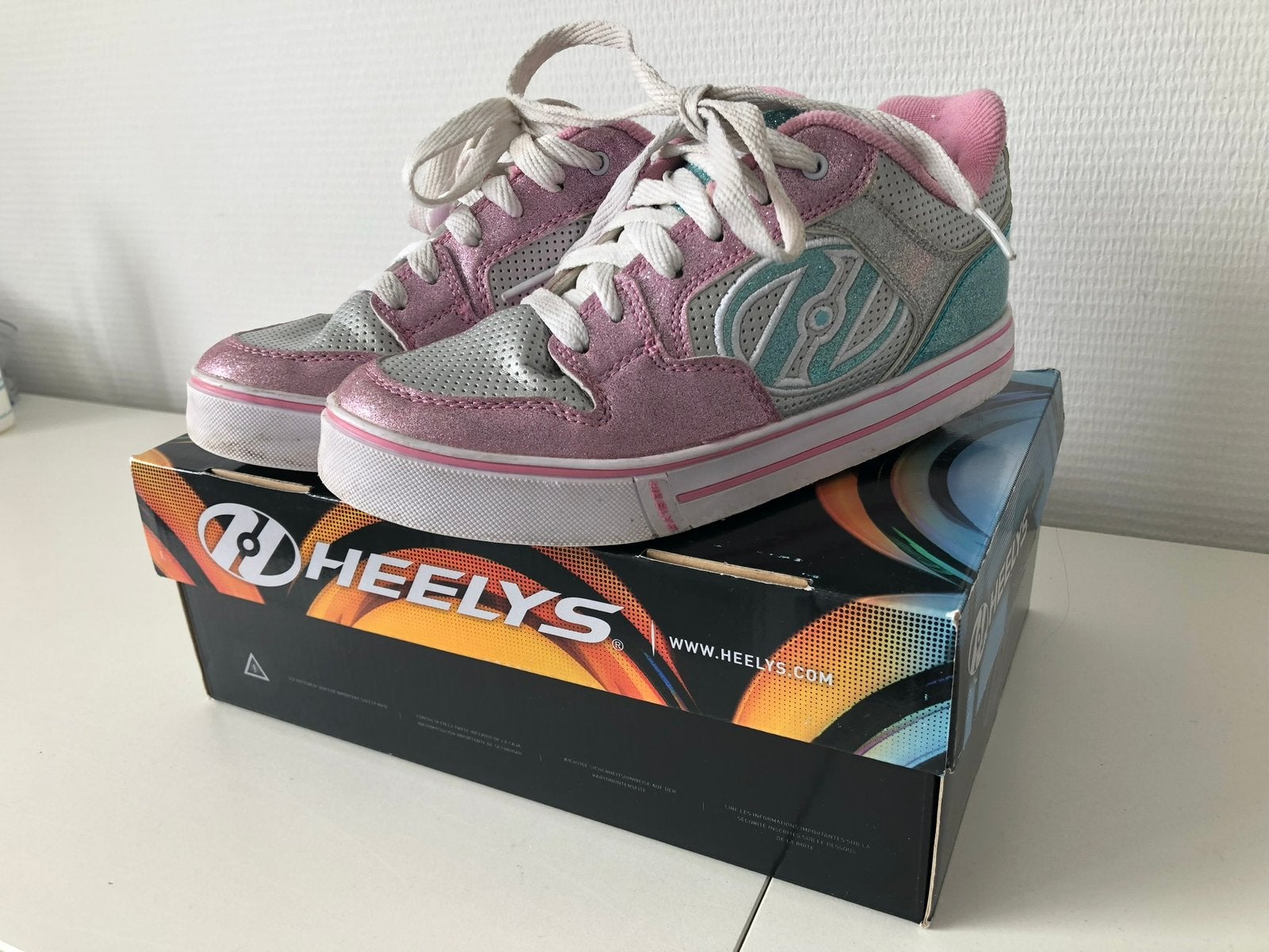 Heelys rolschoenen roze/zilver voor meisjes maat 36,5, Ophalen of Verzenden, Zo goed als nieuw, Kinderen