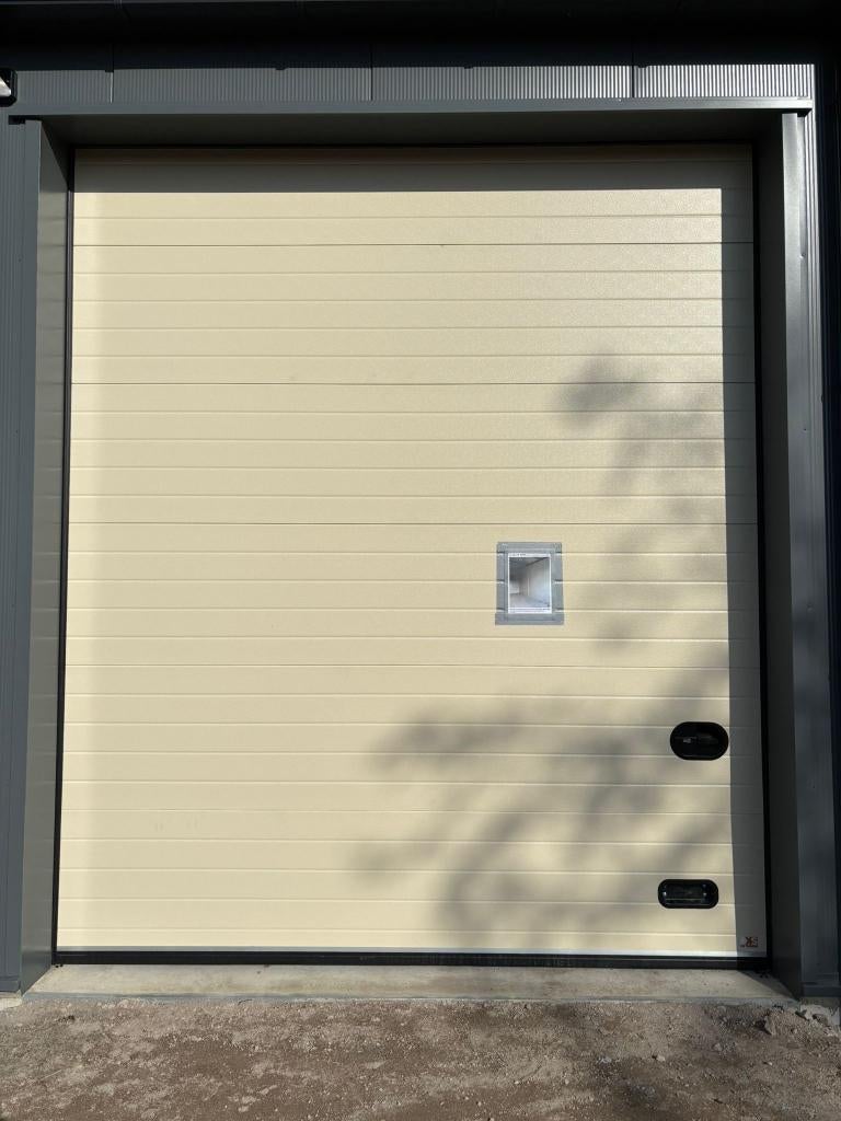 Bedrijfsruimte - Opslagruimte - Unit - Garagebox