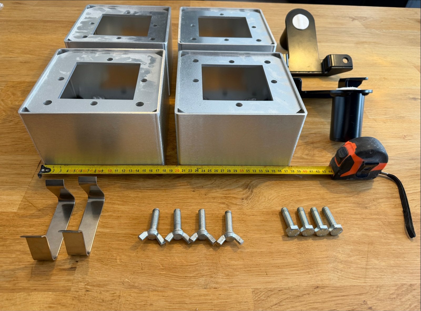 Hästens Boxspring Poten Type Lowe Profile met accessoires, Ophalen of Verzenden, Zo goed als nieuw, Metaal