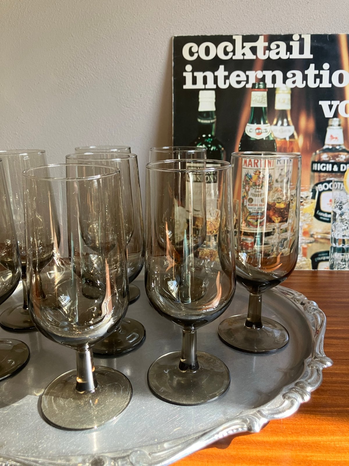 Set van 8 vintage rookglas glazen op voet, Glas of Glazen, Overige merken, Vintage, Ophalen of Verzenden