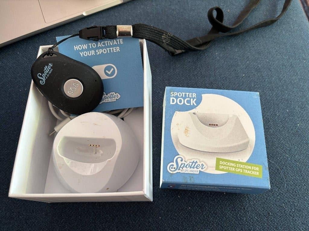 Te koop: Spotter GPS Tracker (4G) voor senioren / dementie, Ophalen, Zo goed als nieuw