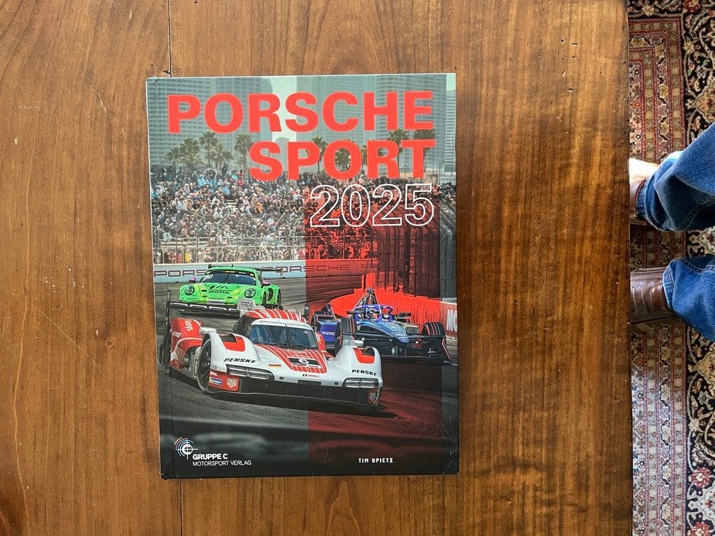 Porsche Sport 2025, Boeken, Ophalen of Verzenden, Zo goed als nieuw, Porsche