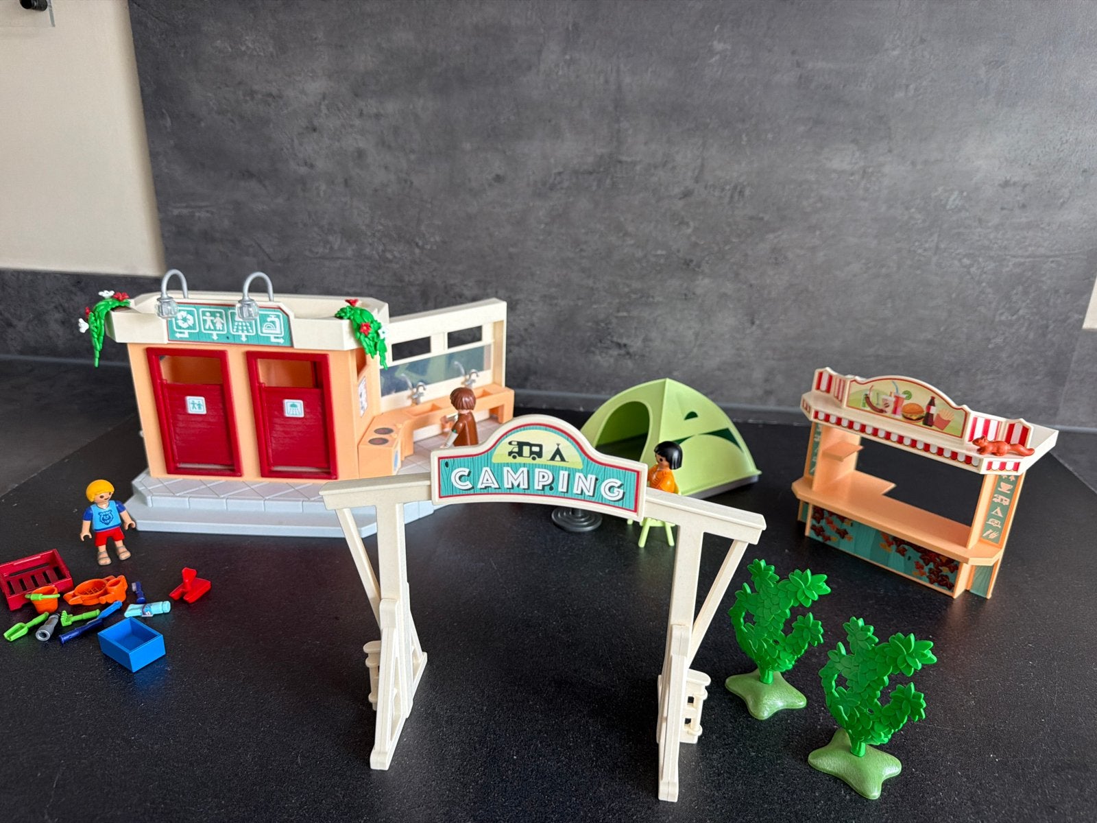 Playmobil Camping Set met Tent, Sanitair en Kiosk, Ophalen of Verzenden, Gebruikt, Jongen of Meisje