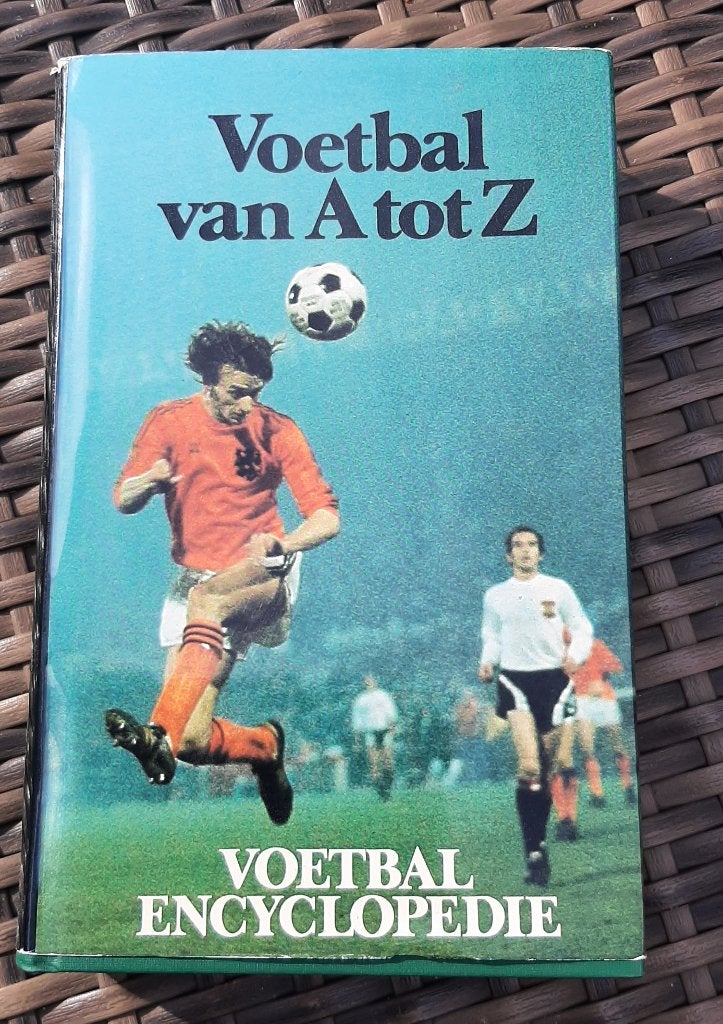 Boek voetbal van A tot z, Ophalen of Verzenden, Zo goed als nieuw, Sport, Hobby en Vrije tijd