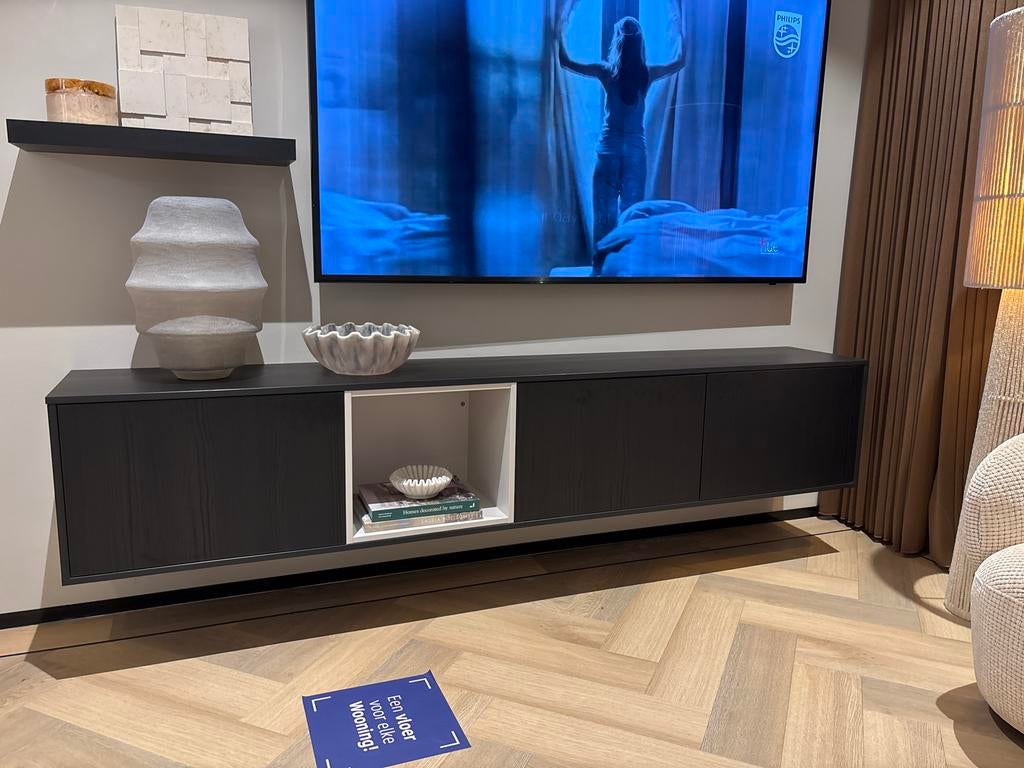 Zwart Eiken TV Meubel 229 cm met 3 Deuren en Open Vak, Ophalen, Eikenhout, Zo goed als nieuw, 200 cm of meer