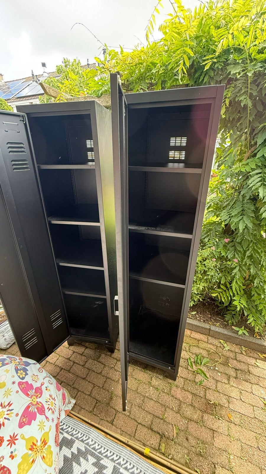 Zwarte metalen lockerkast met planken, Huis en Inrichting, Kasten | Lockerkasten, Ophalen, Gebruikt
