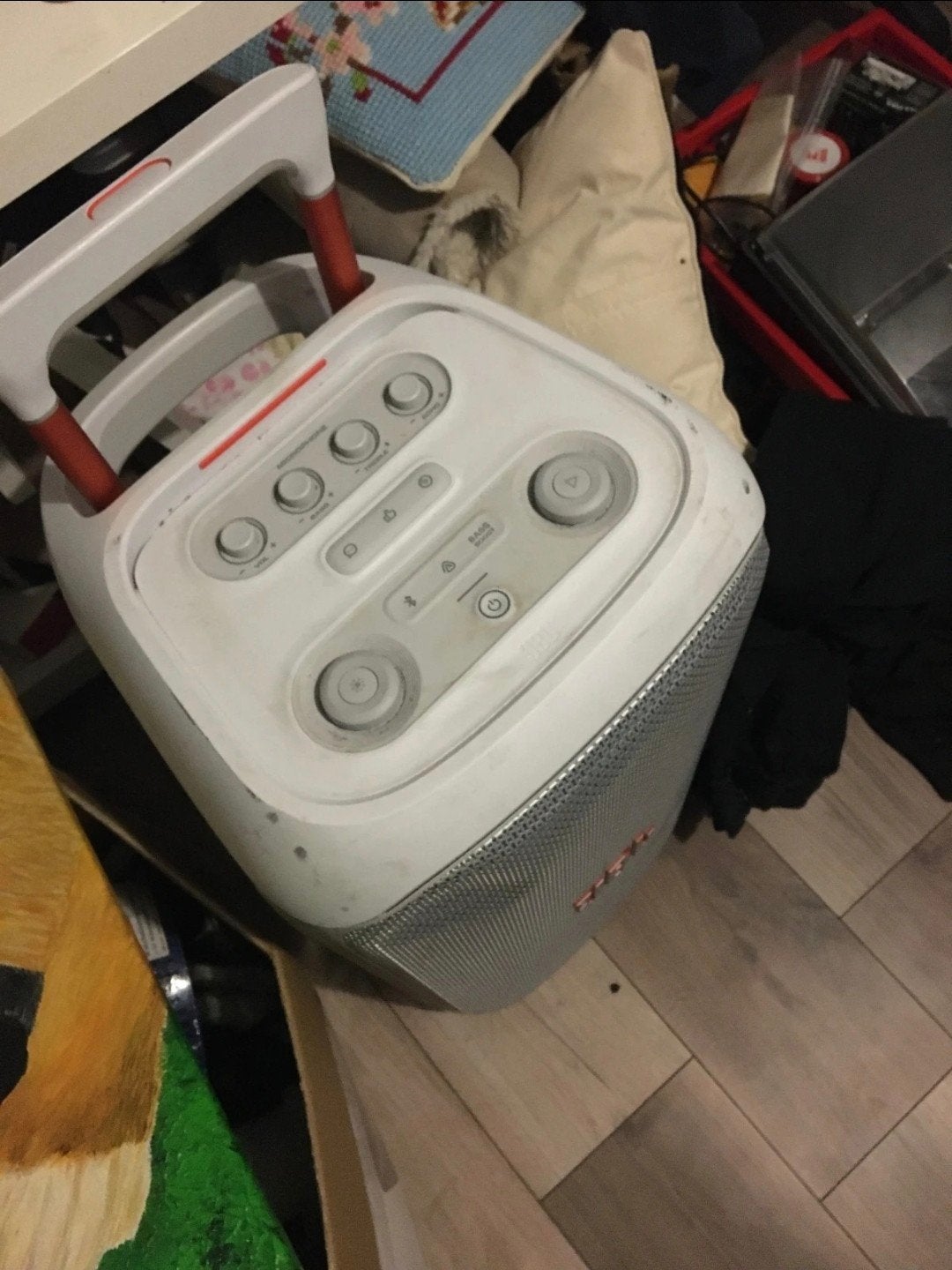 JBL speaker - Zo goed als nieuw met lichte schade, Ophalen of Verzenden, Zo goed als nieuw