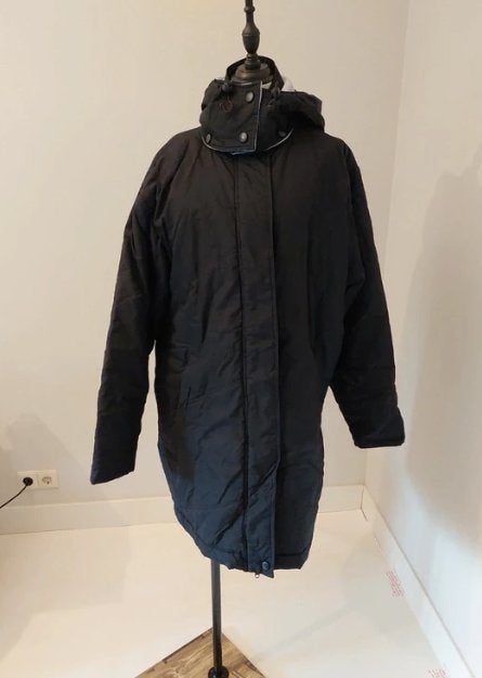 Zwarte (winter)jas met capuchon - Rucanor - goede staat, Zwart, Maat 42/44 (L), Ophalen of Verzenden, Gedragen
