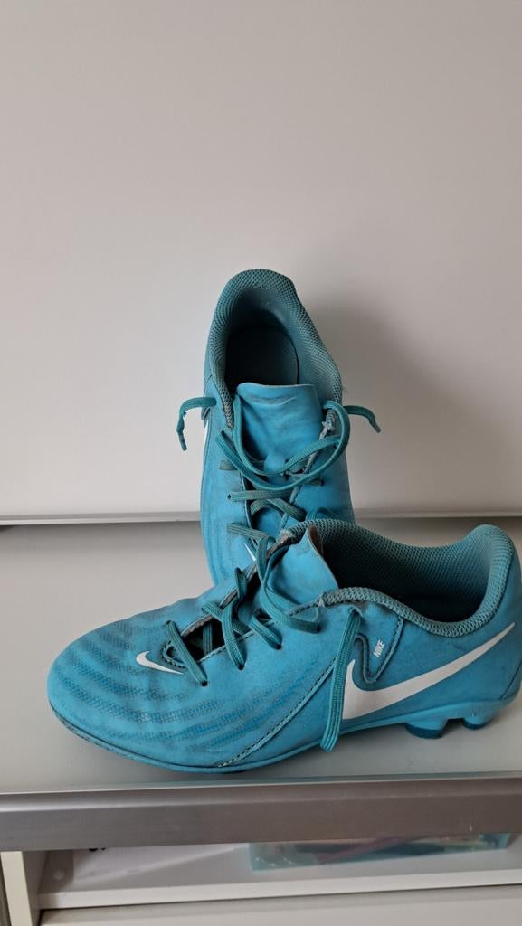 voetbalschoenen maat 33.5, Sport en Fitness, Voetbal, Ophalen of Verzenden, Gebruikt, Schoenen
