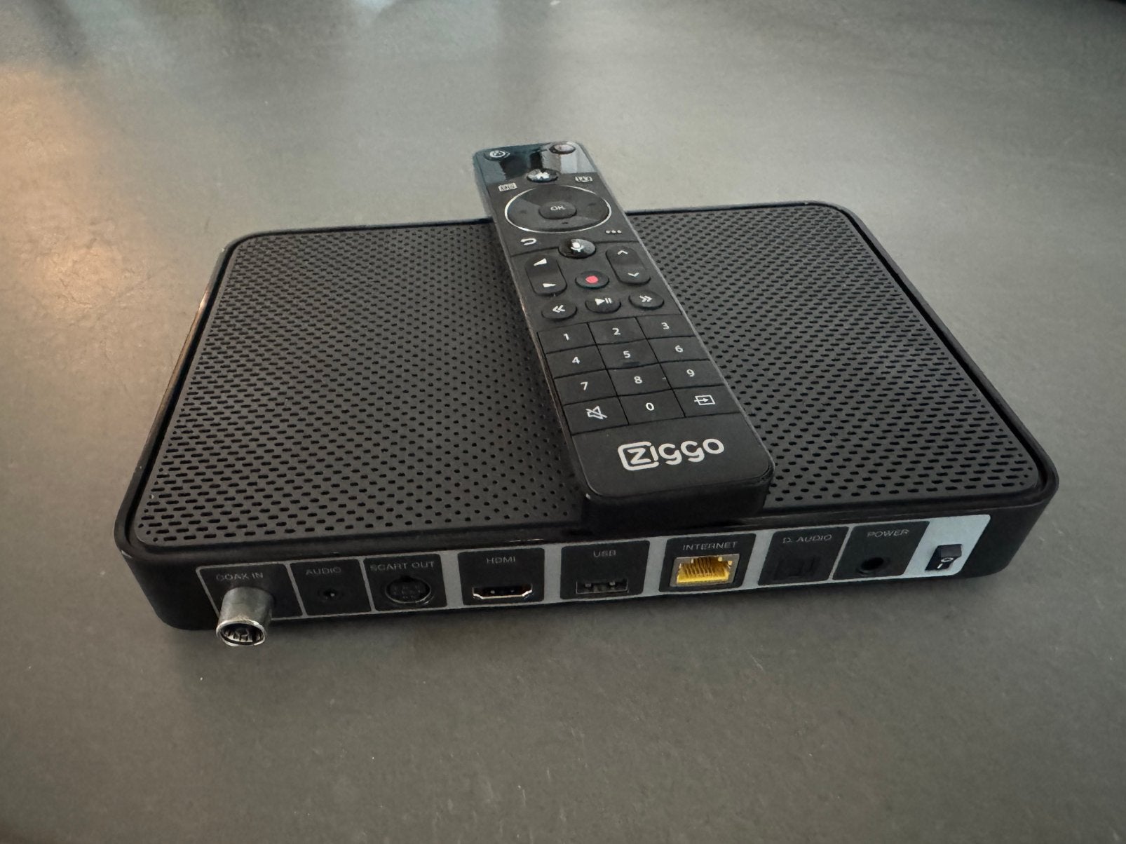 Ziggo Mediabox Next Arris DCX960, Ophalen of Verzenden, Gebruikt, Decoder