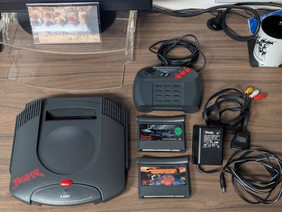 Atari Jaguar met originele controller en 2 games, Ophalen, Zo goed als nieuw