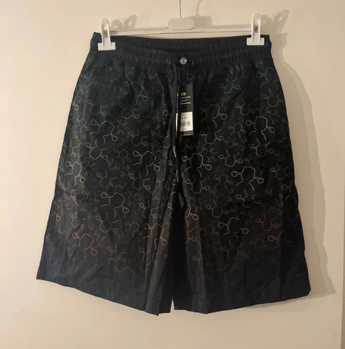 BADTTW MDC AOP Short - Zwart met patroon - Maat L, Verzenden, Nieuw, Maat 52/54 (L), Zwart
