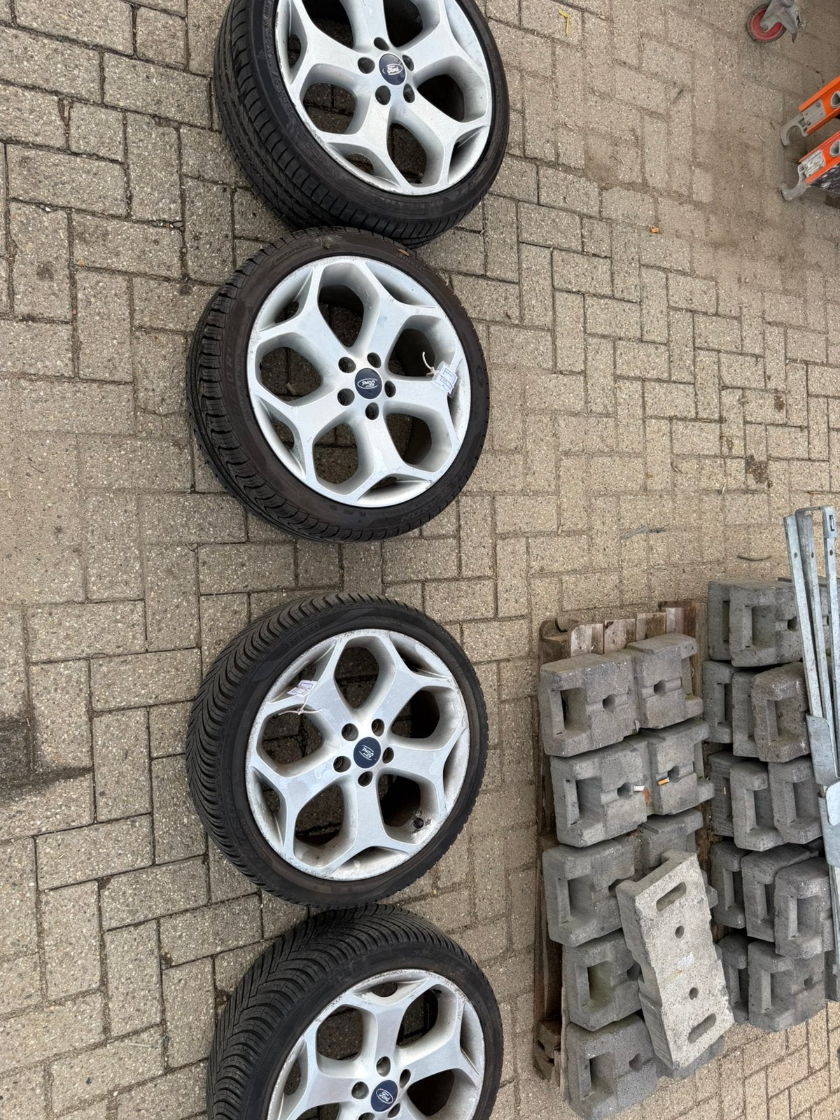 Ford Focus ST wielen met band, Auto-onderdelen, Ophalen, 18 inch, Banden en Velgen, Nieuw