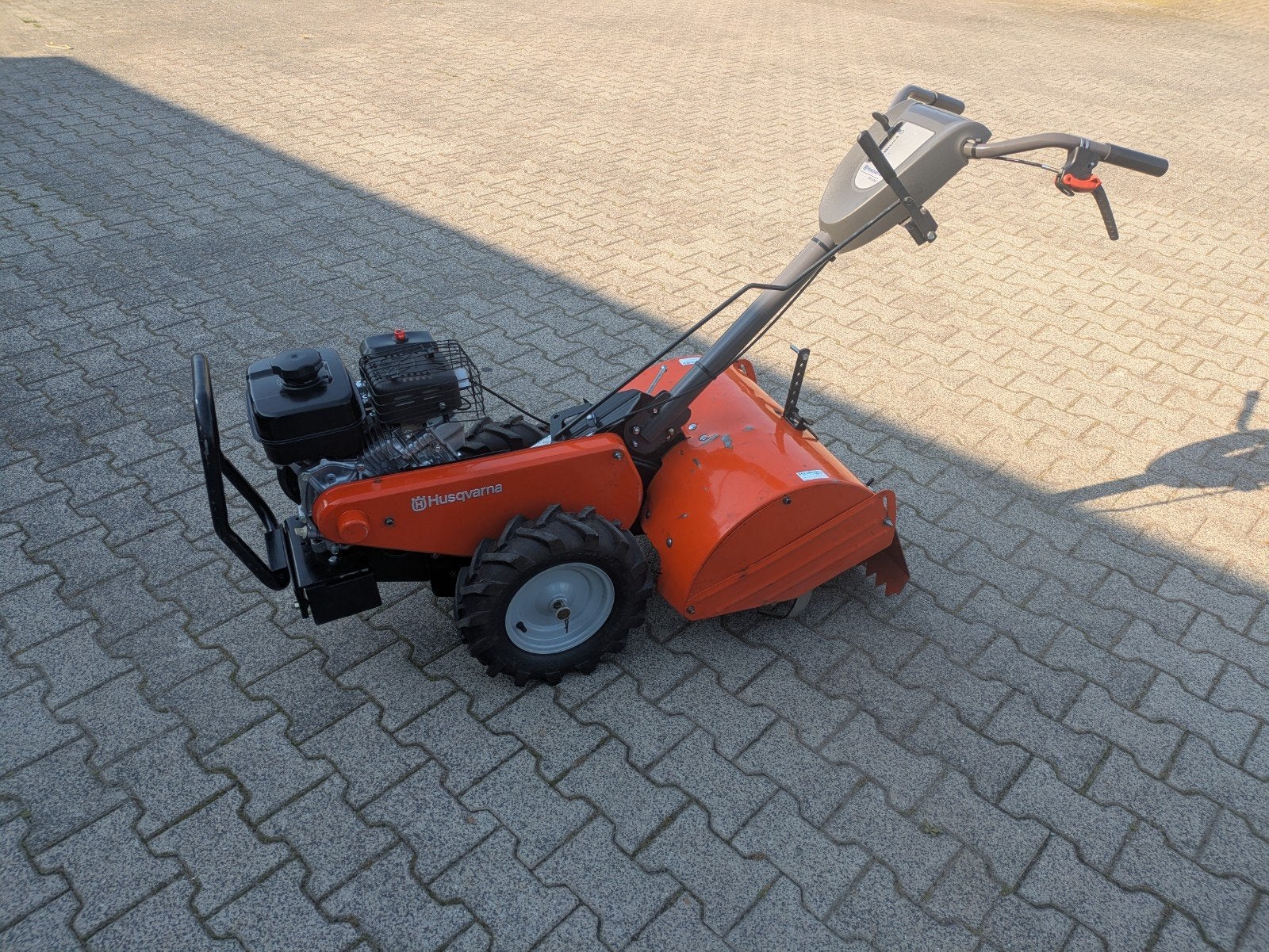 Husqvarna tuinfrees, Ophalen, Gebruikt