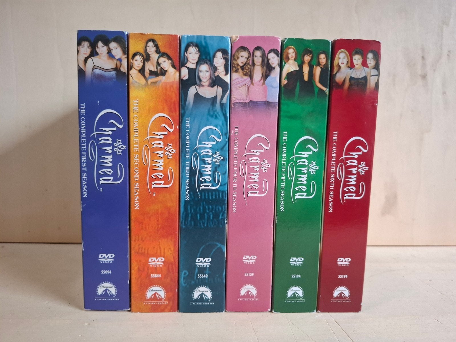 Charmed Seizoen 1 t/m 6 - Fantasy Tv-serie - 6 DVD Box Sets, Science Fiction en Fantasy, Ophalen of Verzenden, Zo goed als nieuw
