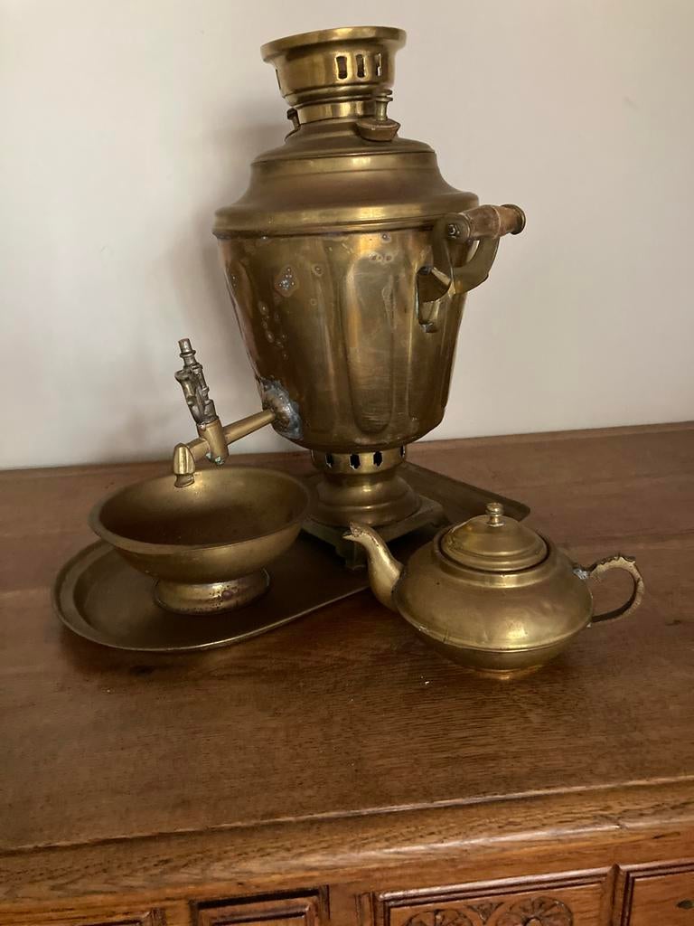 Antieke koperen samovar met theepot en schaal, Ophalen of Verzenden, Koper