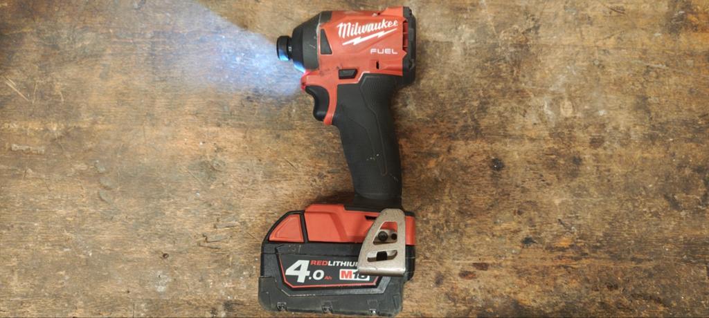 Milwaukee m18fid2 slag schroevendraaier, Ophalen of Verzenden, Boor- en Schroefmachine