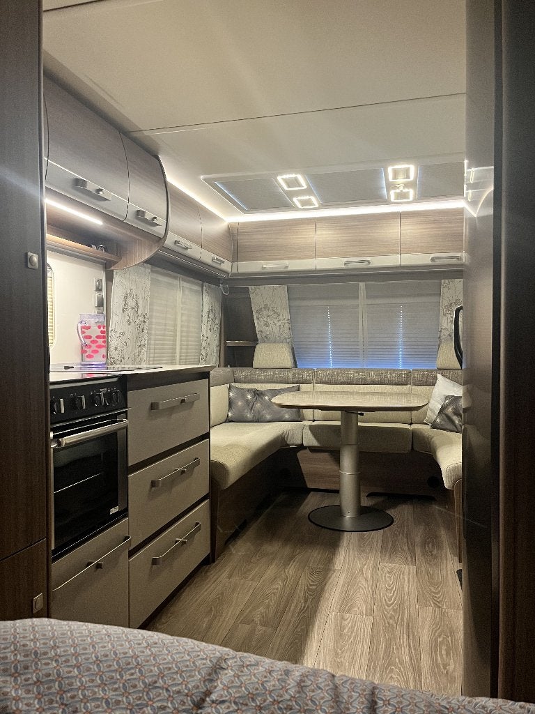 Fendt Diamant 560 SF, Caravans en Kamperen, Rondzit, Particulier, Vast bed, Fendt