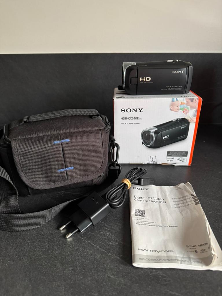 Sony HDR-CX240E digitale camera, 20x of meer, Ophalen of Verzenden, Zo goed als nieuw, Sony