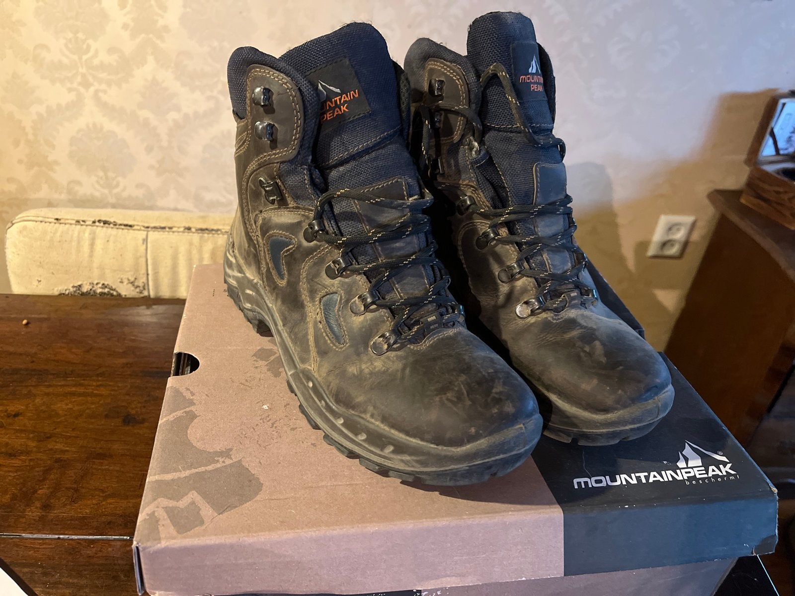 Mountain Peak bergschoenen maat 43, Sport en Fitness, Bergsport en Wandelen, Ophalen of Verzenden, Zo goed als nieuw, Schoenen